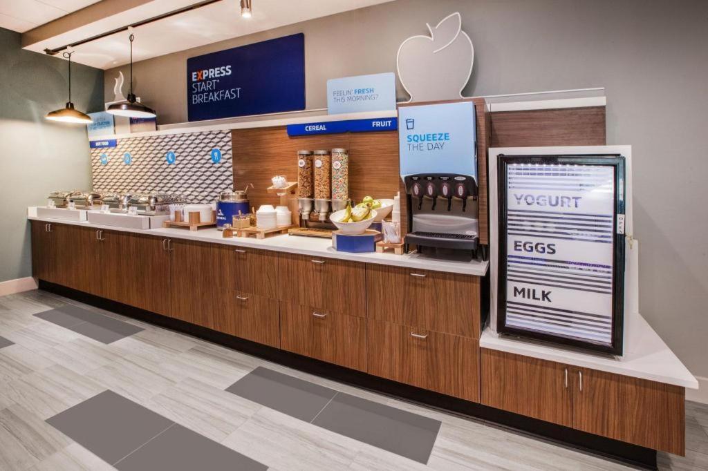 Holiday Inn Express O'Neill By Ihg Extérieur photo